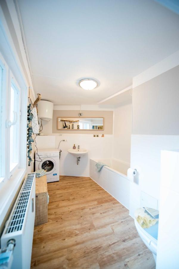 Stilvolle Ferienwohnung Am Historischen Nikolaitor アイゼナハ エクステリア 写真