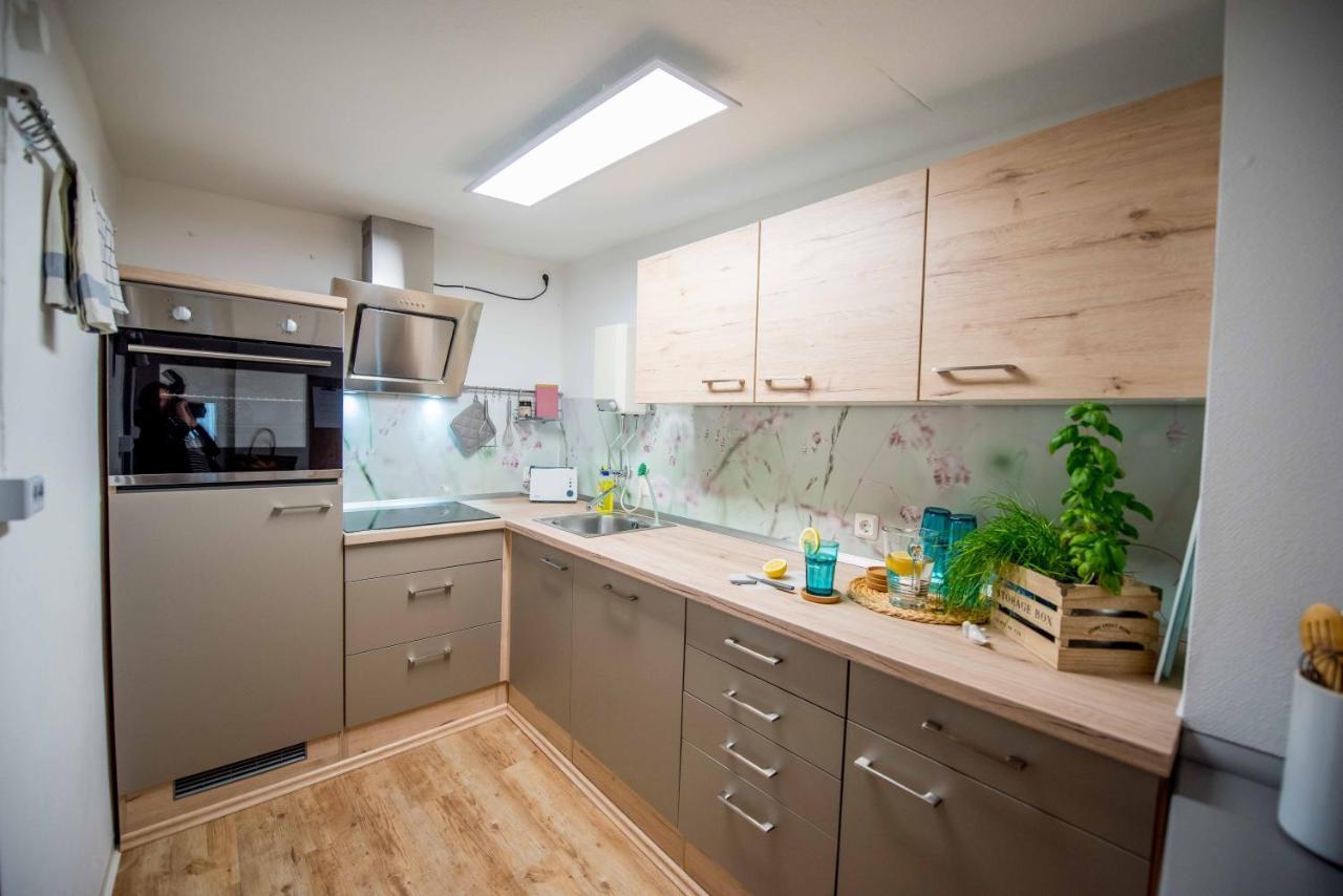Stilvolle Ferienwohnung Am Historischen Nikolaitor アイゼナハ エクステリア 写真