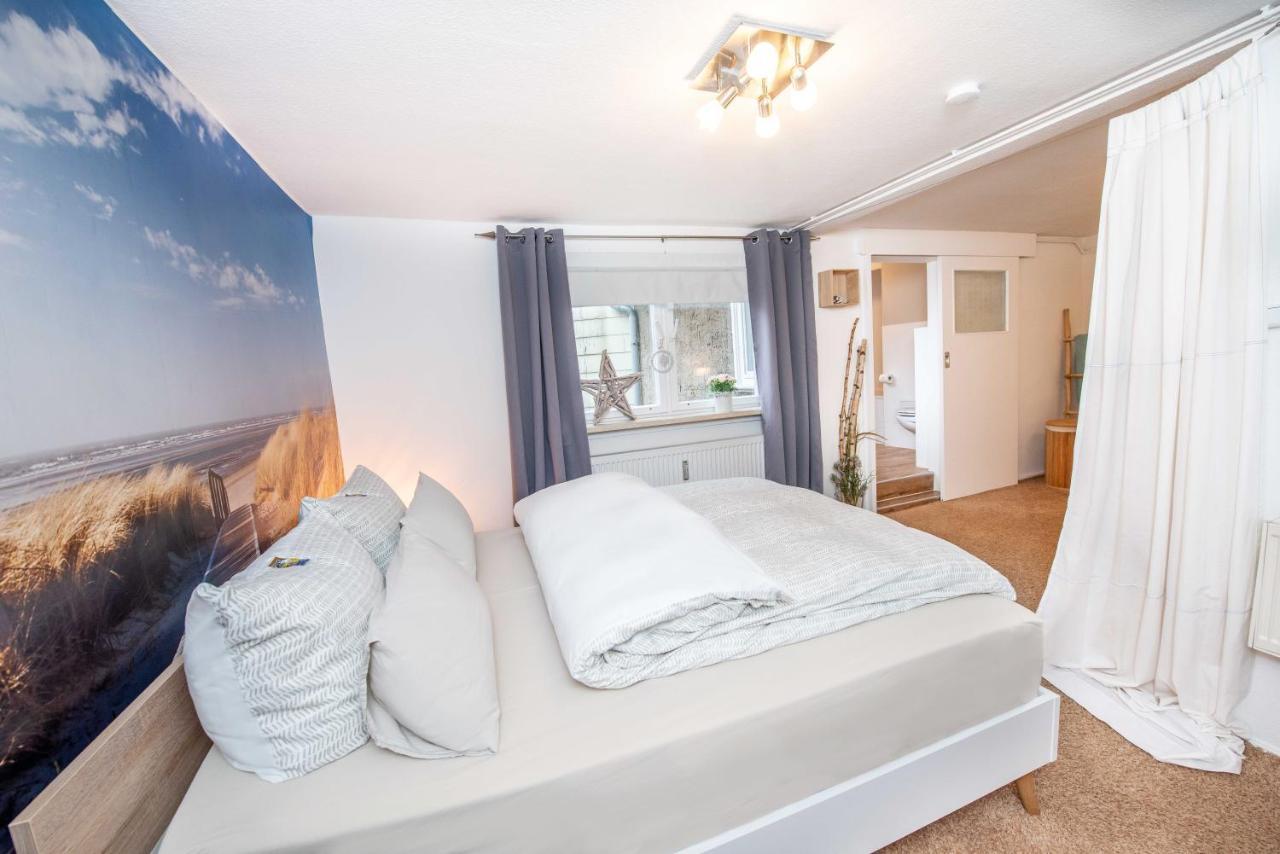 Stilvolle Ferienwohnung Am Historischen Nikolaitor アイゼナハ エクステリア 写真